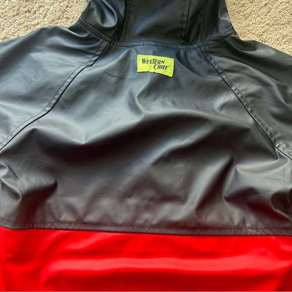 Western Chief kids Mickey jacket size 5 NWOT - Picture 4 of 4